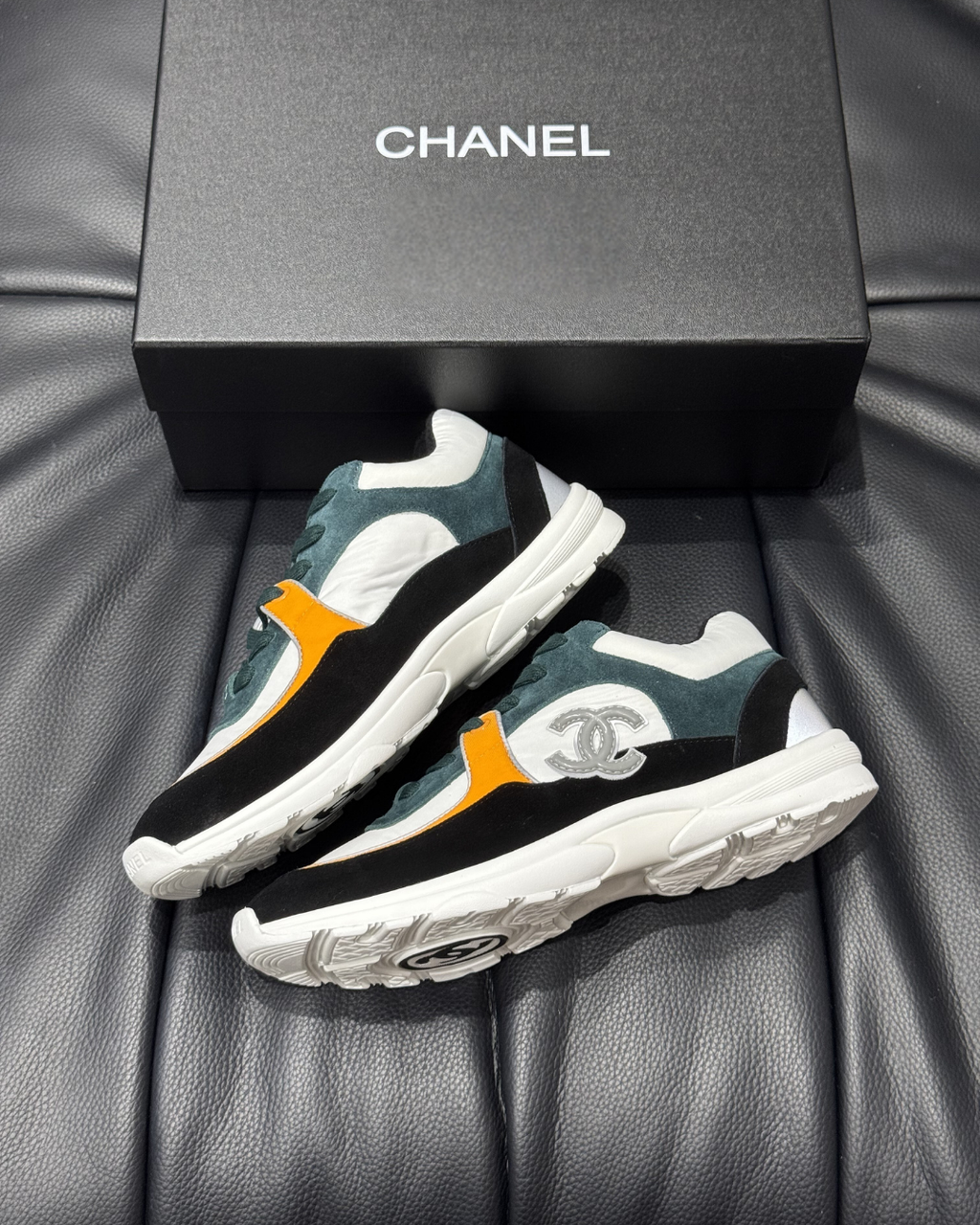 CC Reflective Runner - Green, Orange & Black