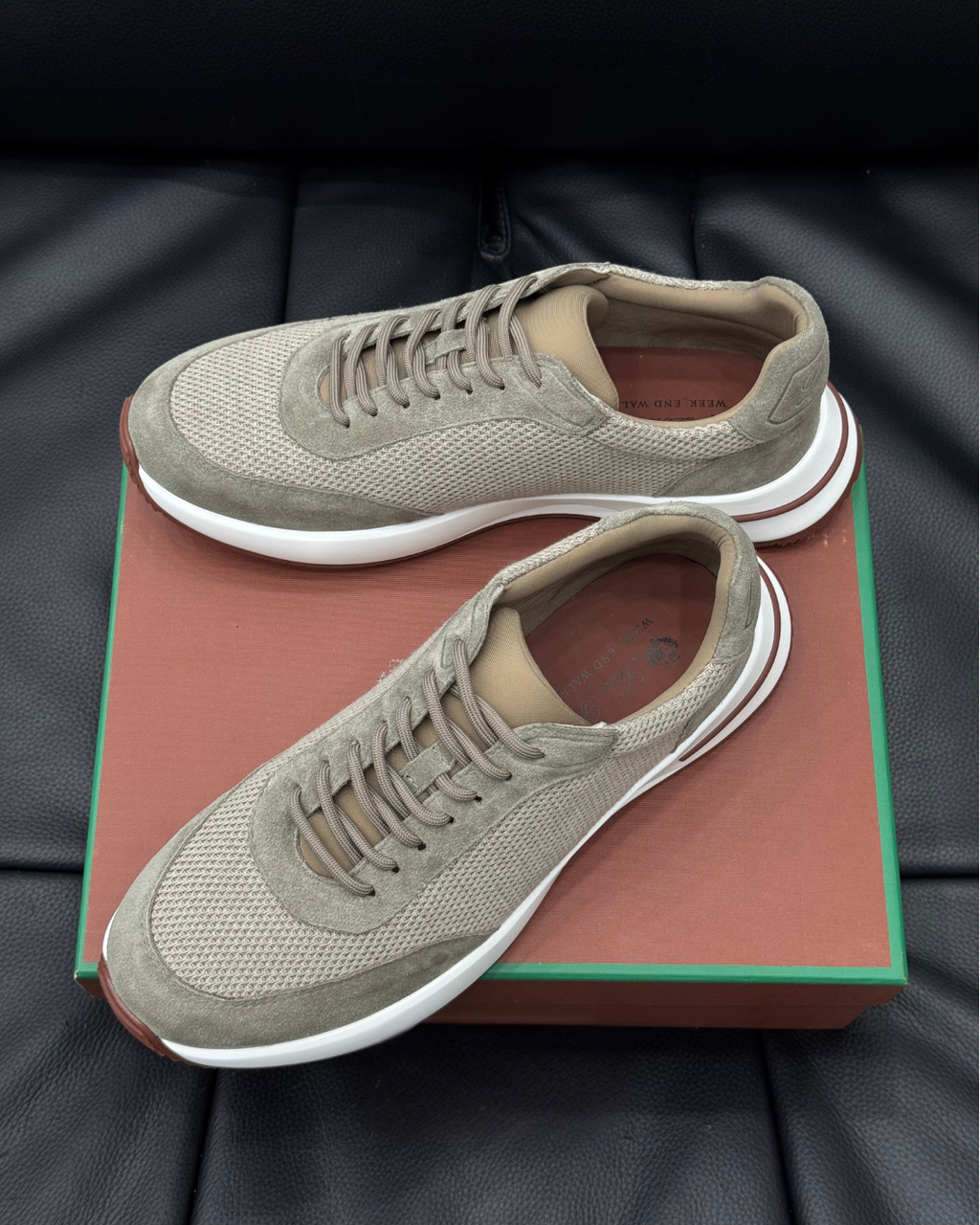 Weekend Walk Taupe/Sand