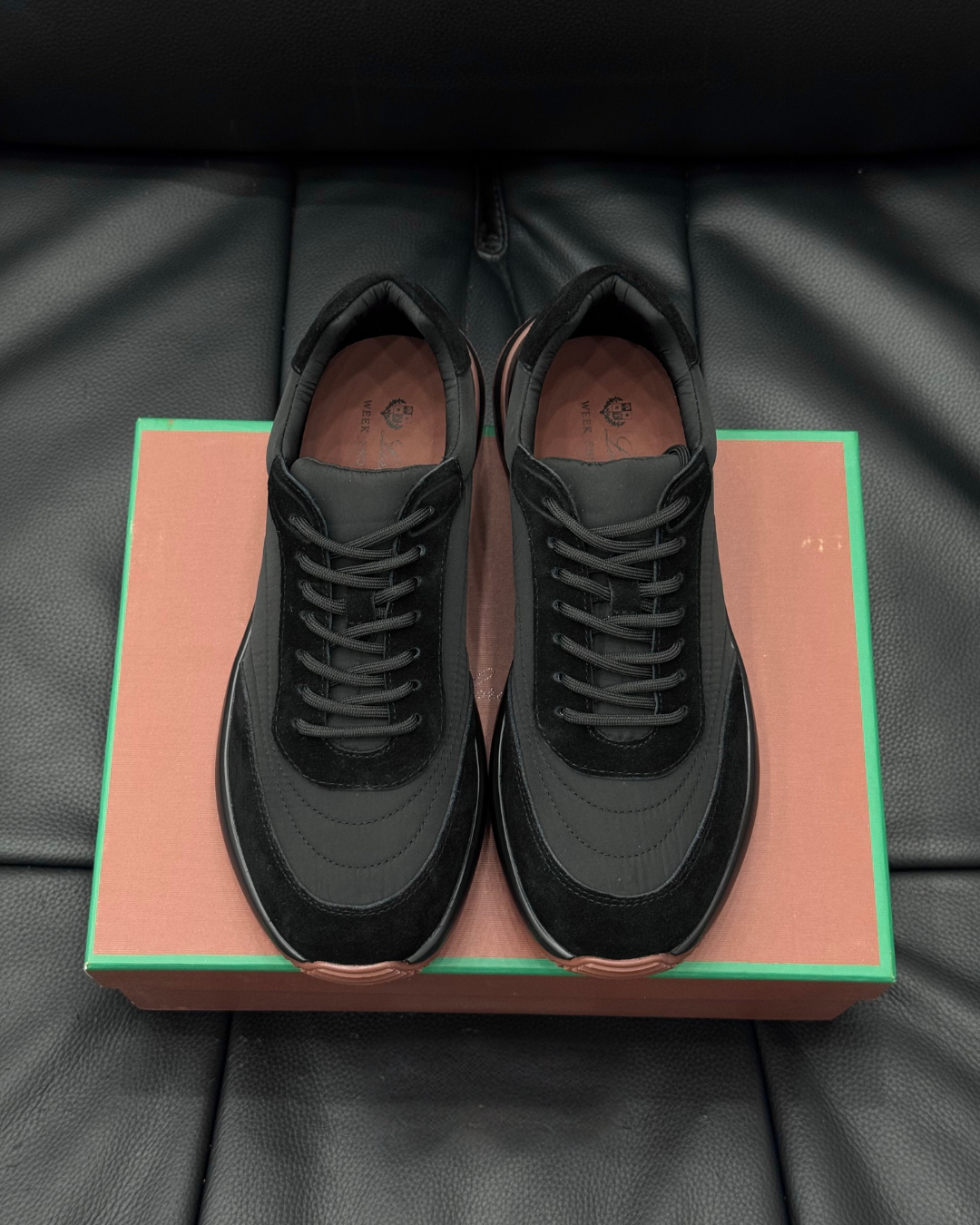 Weekend Walk Full Black