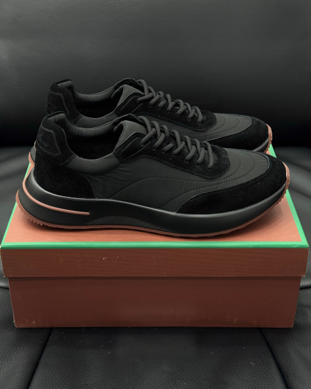 Weekend Walk Full Black