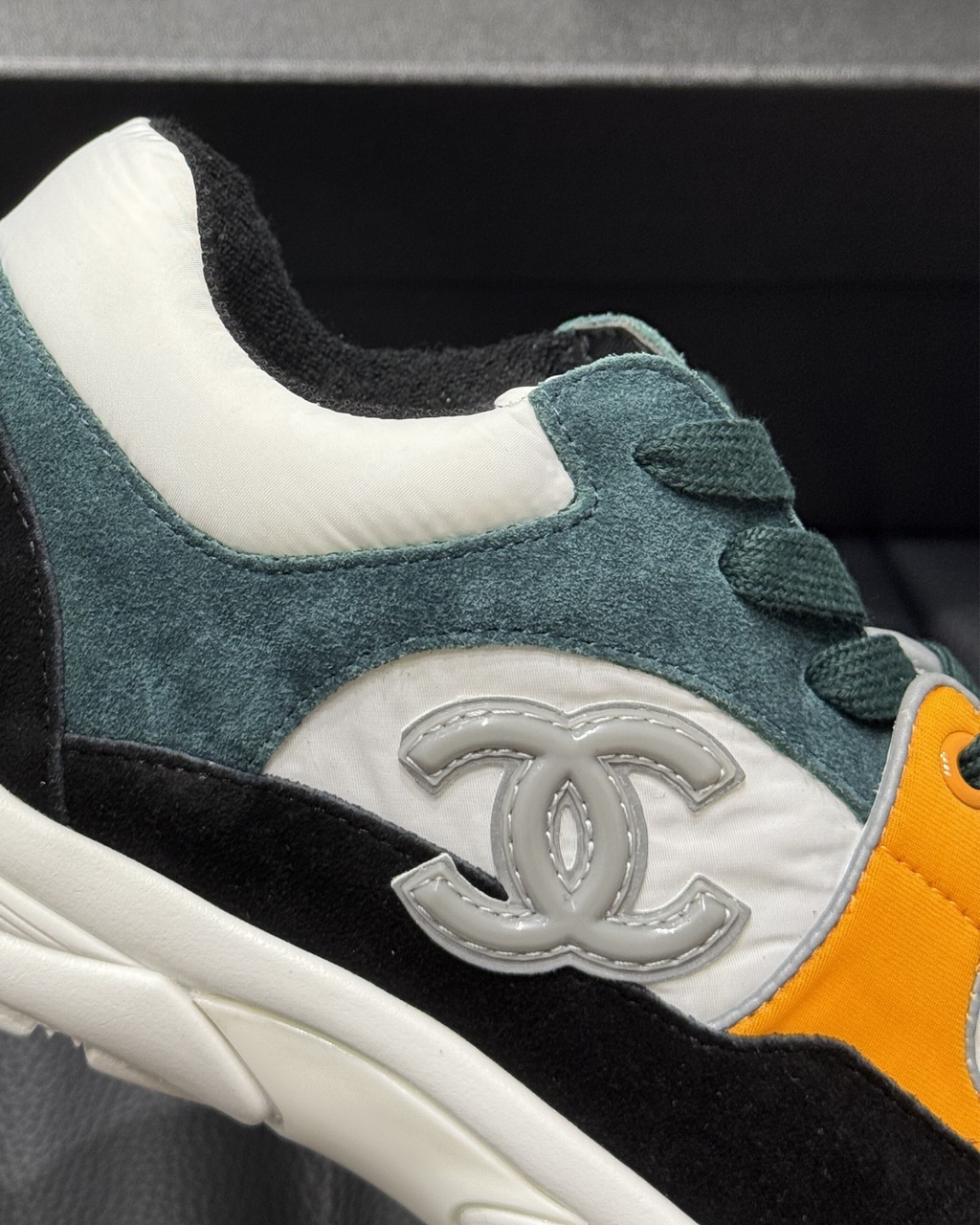 CC Reflective Runner - Green, Orange & Black