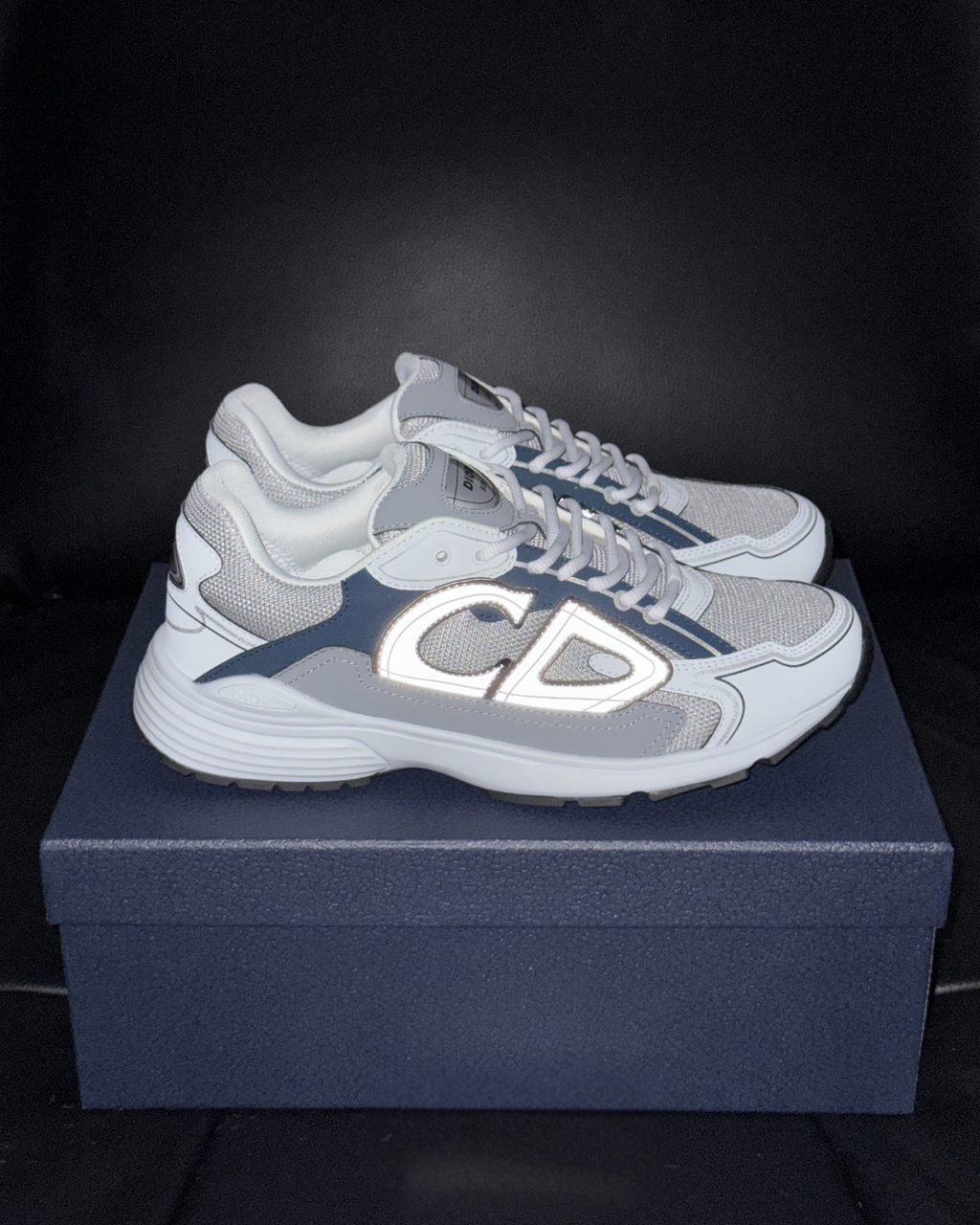 B30 Countdown Low Sneakers – Light Blue, Blue and Gray