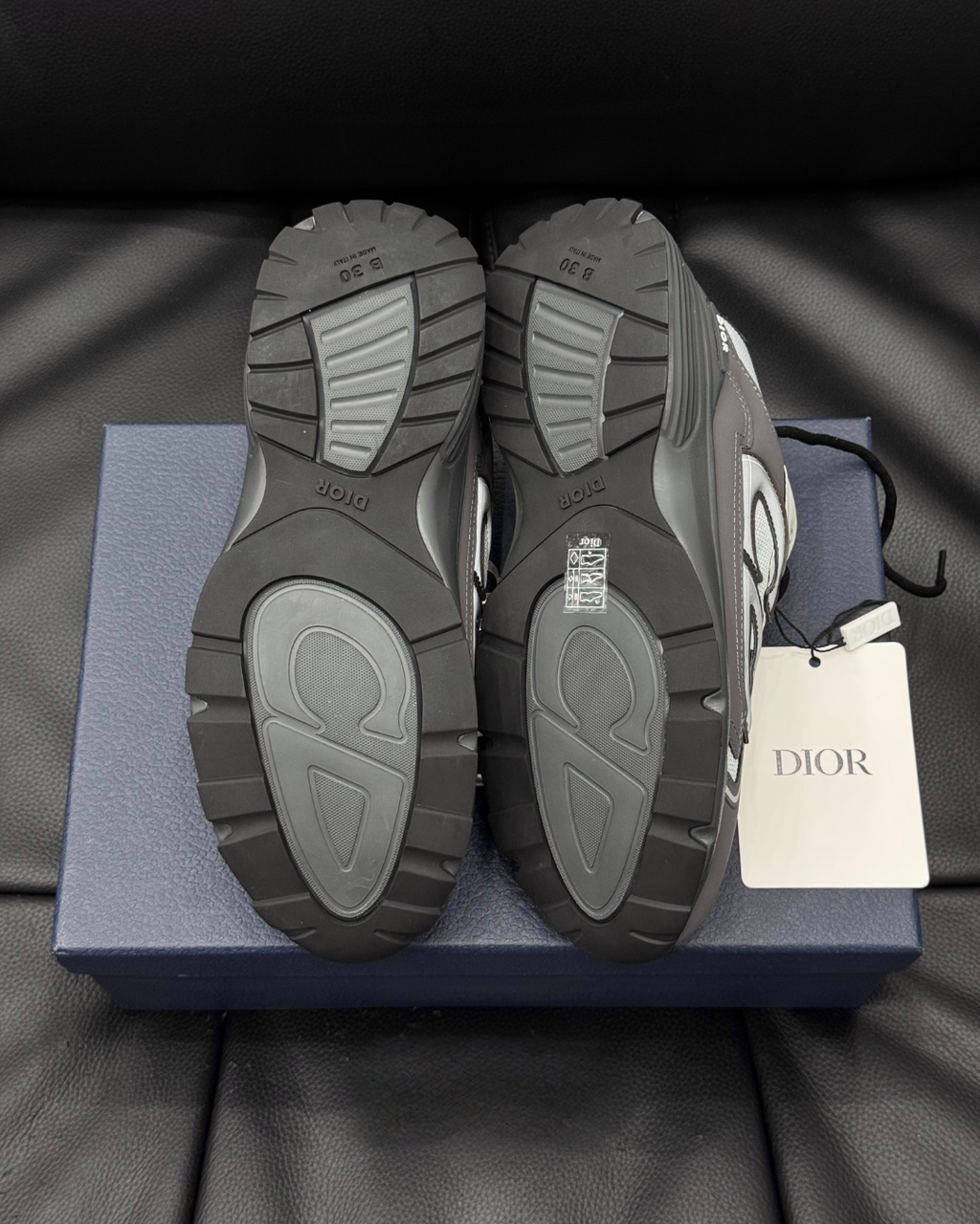 B30 Technical Trainer – Grey Anthracite