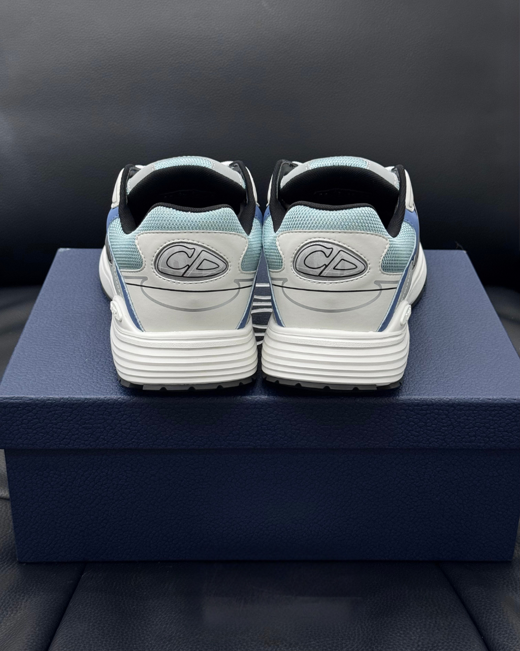 B30 Countdown Low Sneakers – Light Blue, Blue, Gray and White